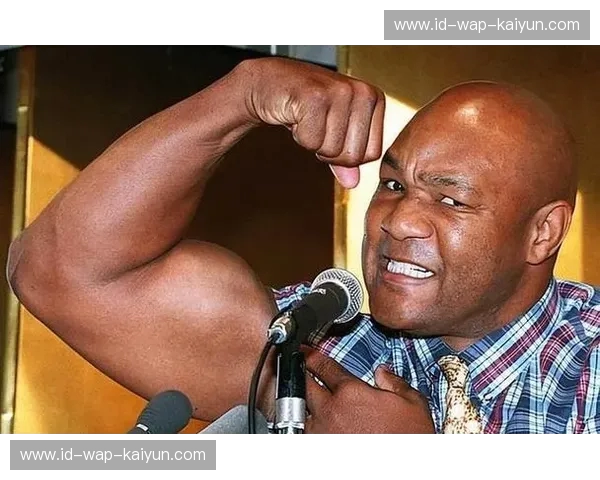 拳王乔治·福尔曼：从“魔鬼”到“烤炉大亨”，那场跨越世纪的自我博弈